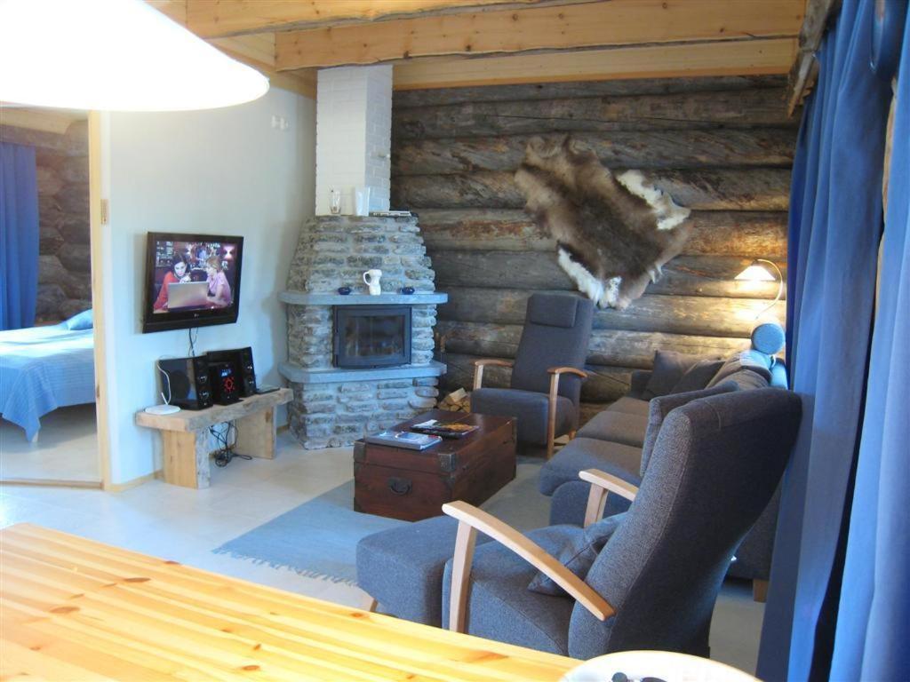 Lost Inn Cabins Äkäslompolo Zewnętrze zdjęcie
